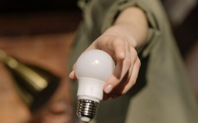 How to Know When to Replace a Table Lamp: 6 Signs for 2026