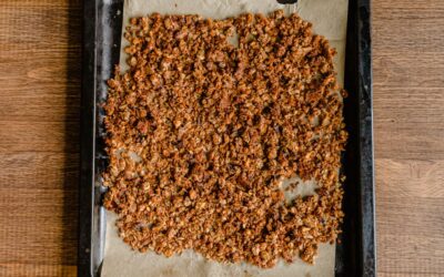 How to Remove Burnt Food From a Baking Sheet Without Scrubbing It Raw